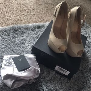 Giuseppe Zanotti Sandalo